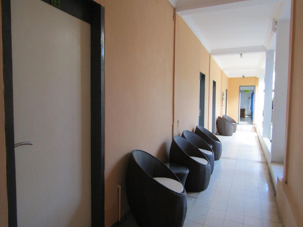 Hotel Pantes Sarangan Bagian luar foto