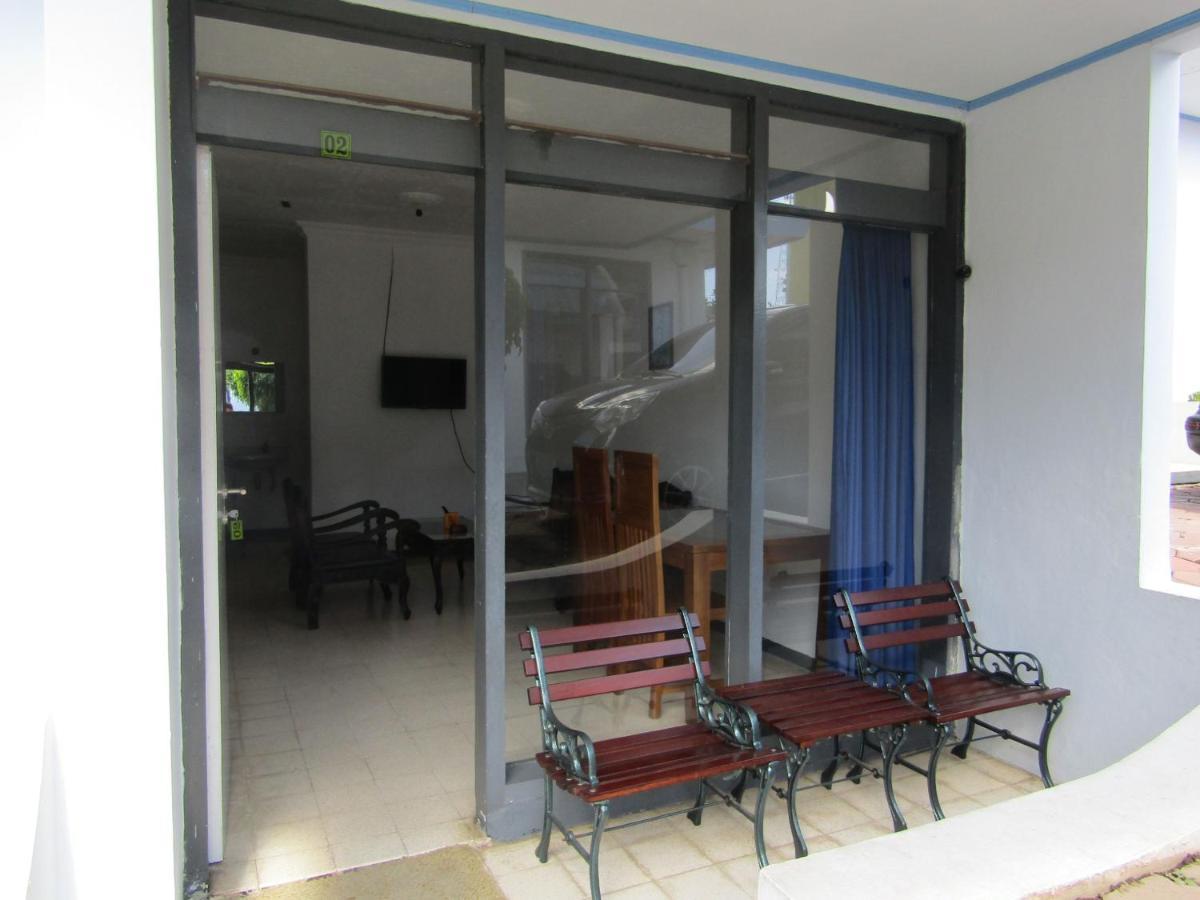 Hotel Pantes Sarangan Bagian luar foto