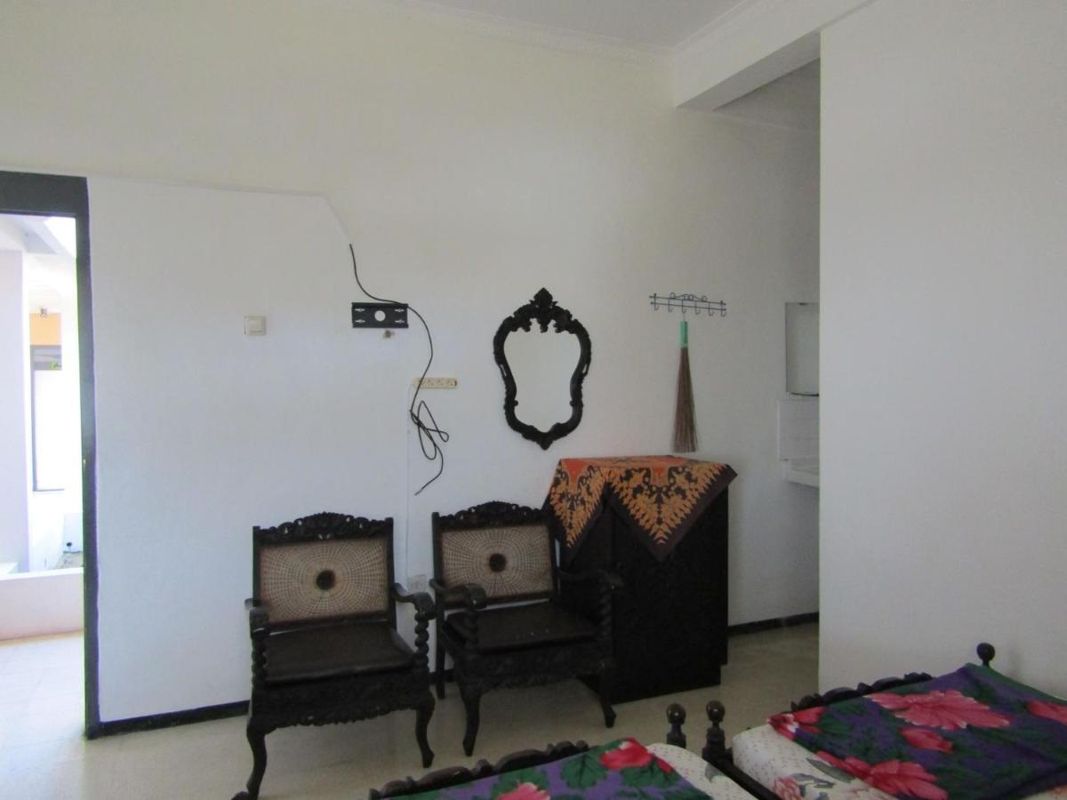 Hotel Pantes Sarangan Bagian luar foto