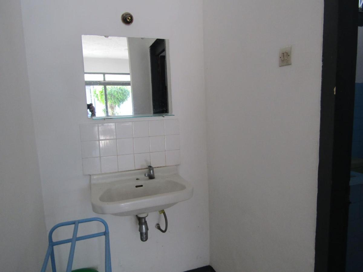 Hotel Pantes Sarangan Bagian luar foto