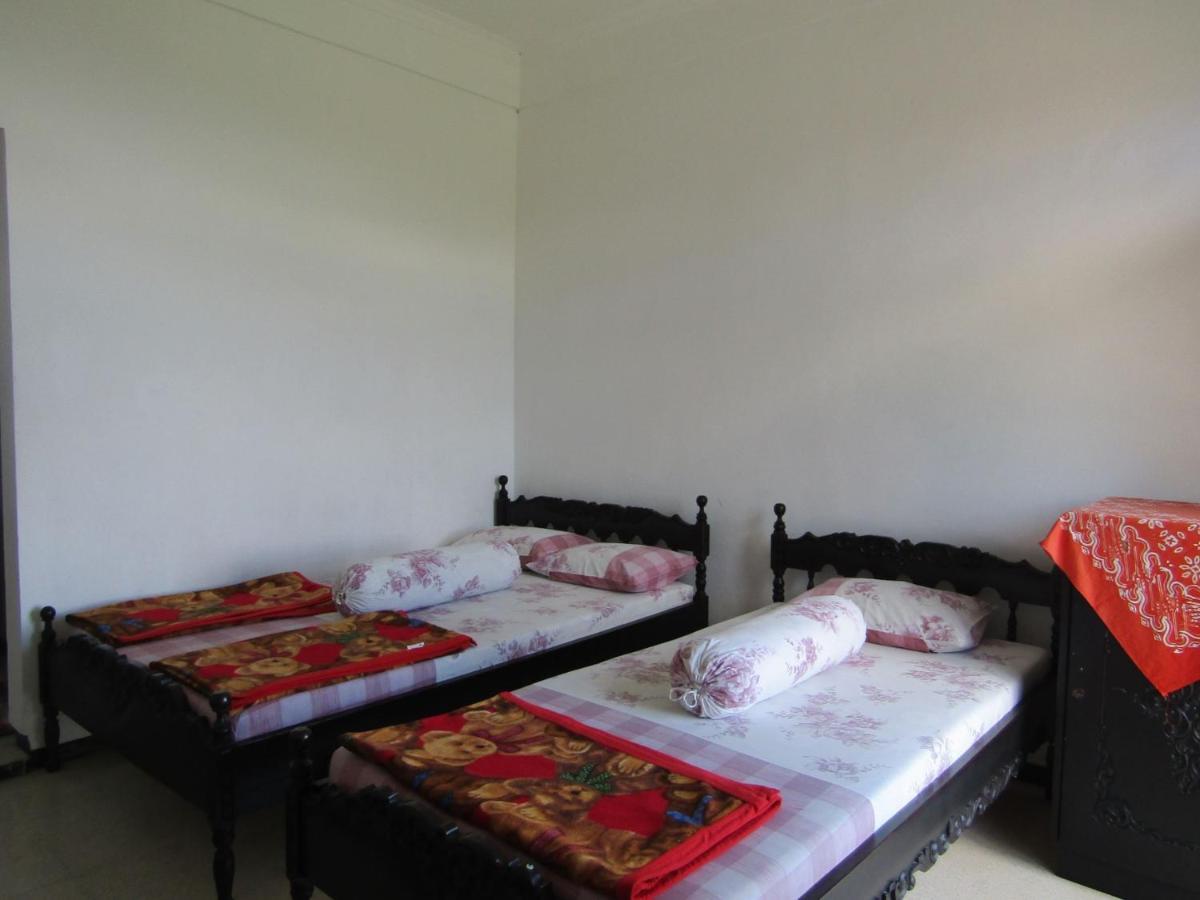 Hotel Pantes Sarangan Bagian luar foto