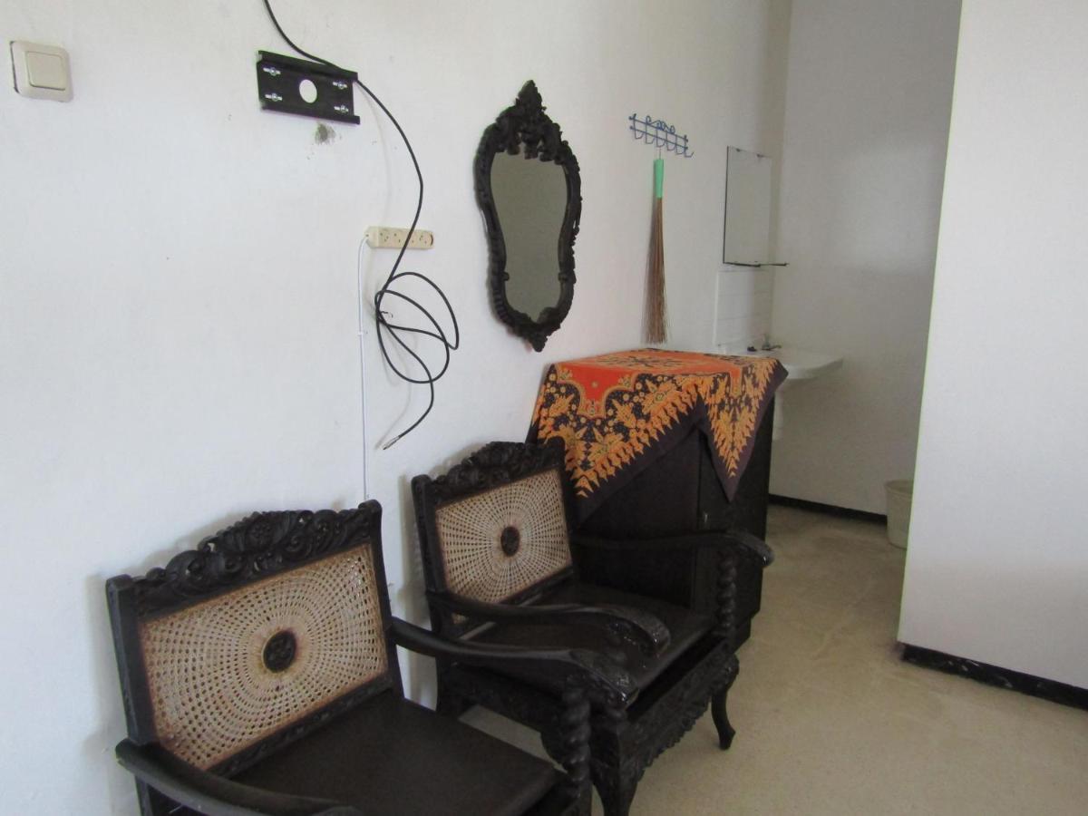 Hotel Pantes Sarangan Bagian luar foto