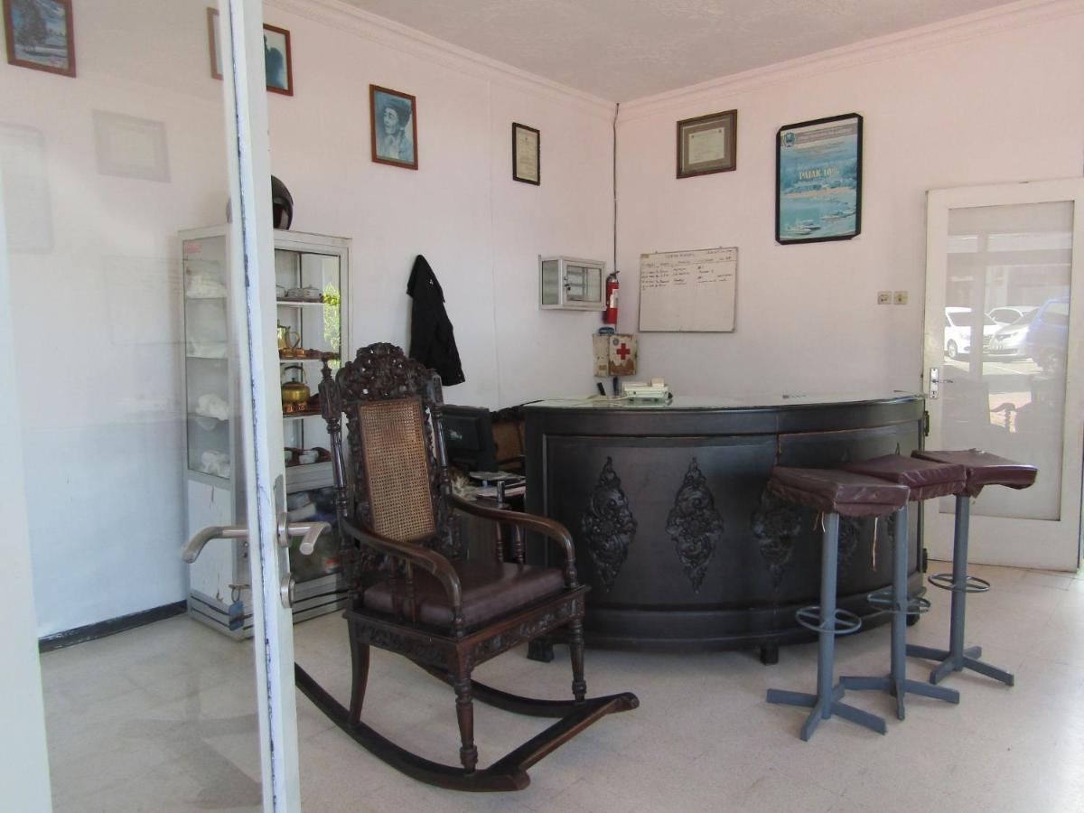 Hotel Pantes Sarangan Bagian luar foto