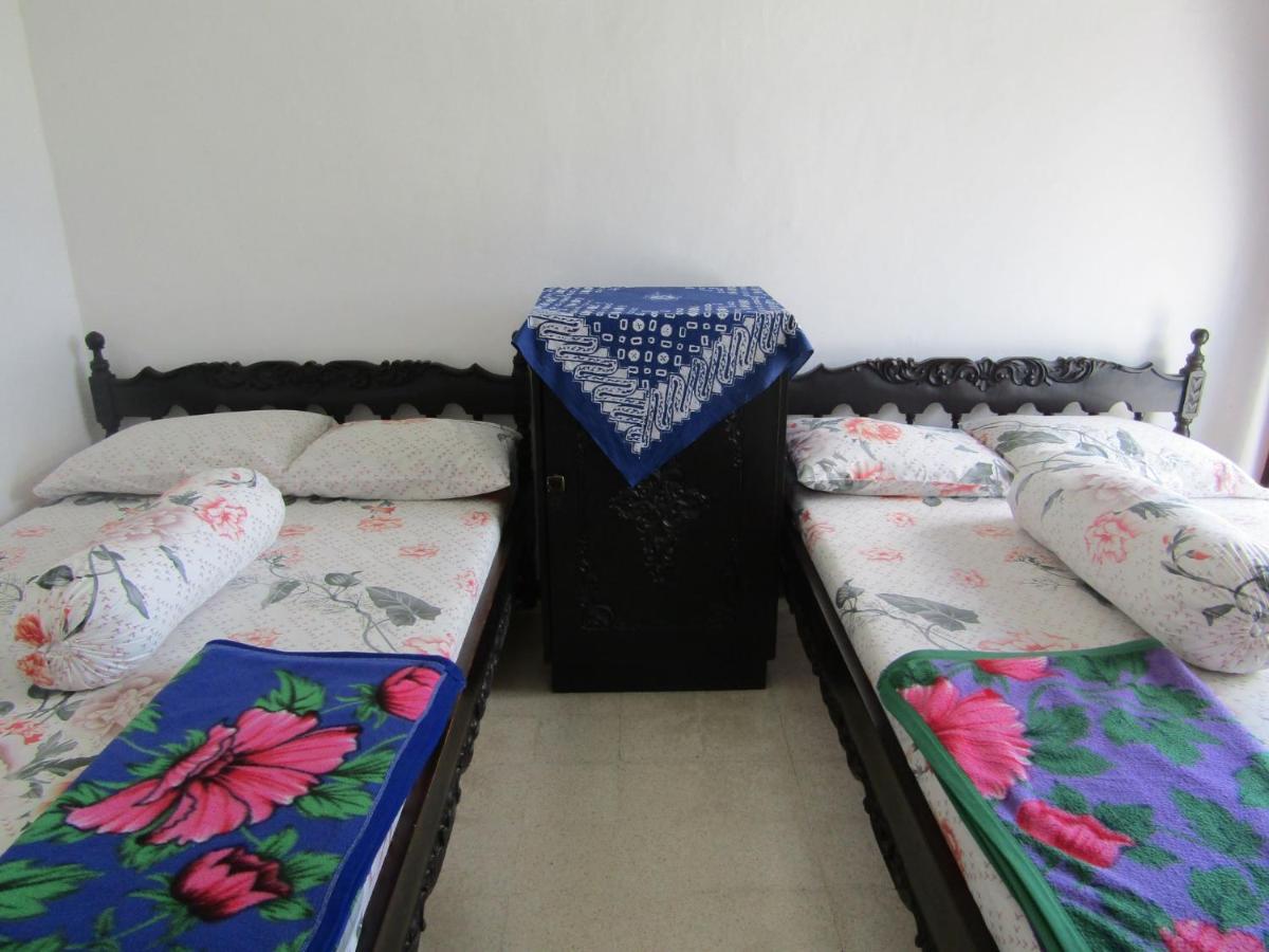 Hotel Pantes Sarangan Bagian luar foto
